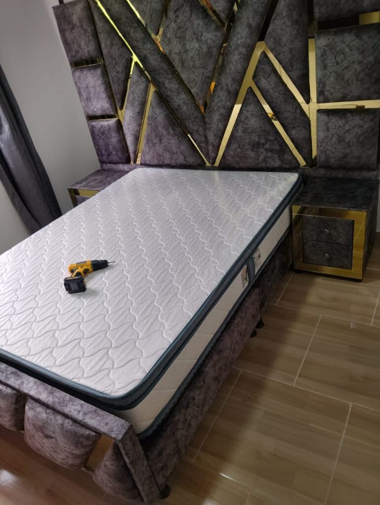 Juega de alcoba Cosmo