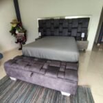 Alcoba Rolex diseño XL Con mesa de noche y cajón baúl para almacenar